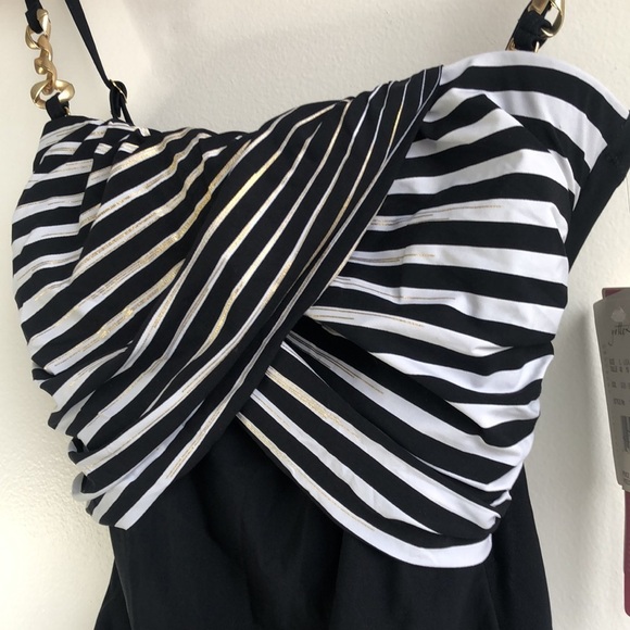 Gottex Contour one piece swimsuit - Picture 2 of 10